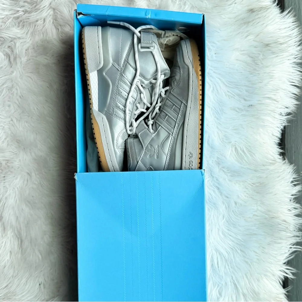 Ivy Park x Adidas Forum Mid ‘silver metallic’ from the ICY PARK COLLECTION - Picture 10 of 10